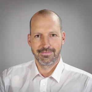 EWE Geschäftsührer Oliver Bolay langjähriger Kunde der KMH