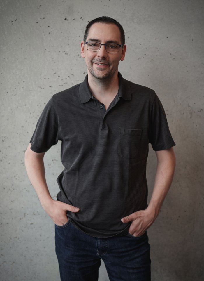 André