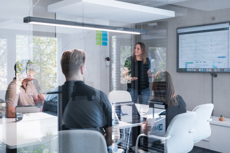 Vertriebserfolg durch KMH und intellivend