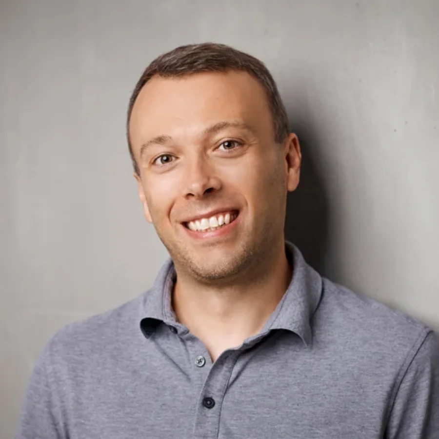 Der Leiter Training, Prozesse & Qualitätsmanagement Timo Eichstaedt von EWE TEL GmbH, ist langjähriger Kunde der KMH GmbH.